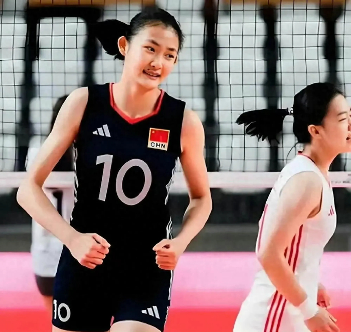 开云官网-上海女排双子星太突出!黄悦鑫一传进步大,杨舒茗进攻凶猛|洛杉矶|布里斯班|杨方旭|比赛|替补_新浪体育_新浪新闻